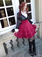 Cosplay-Cover: Red Cotton Skirt (with Victor the Cat)