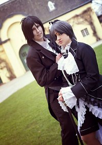 Cosplay-Cover: Ciel Phantomhive (Black,White)