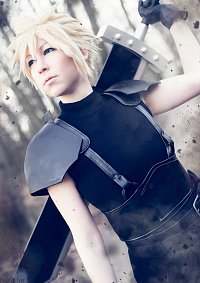 Cosplay-Cover: Cloud Strife [Crisis Core Ending Version]
