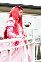 Cosplay-Cover: Arielle Rosa Dinner Dress