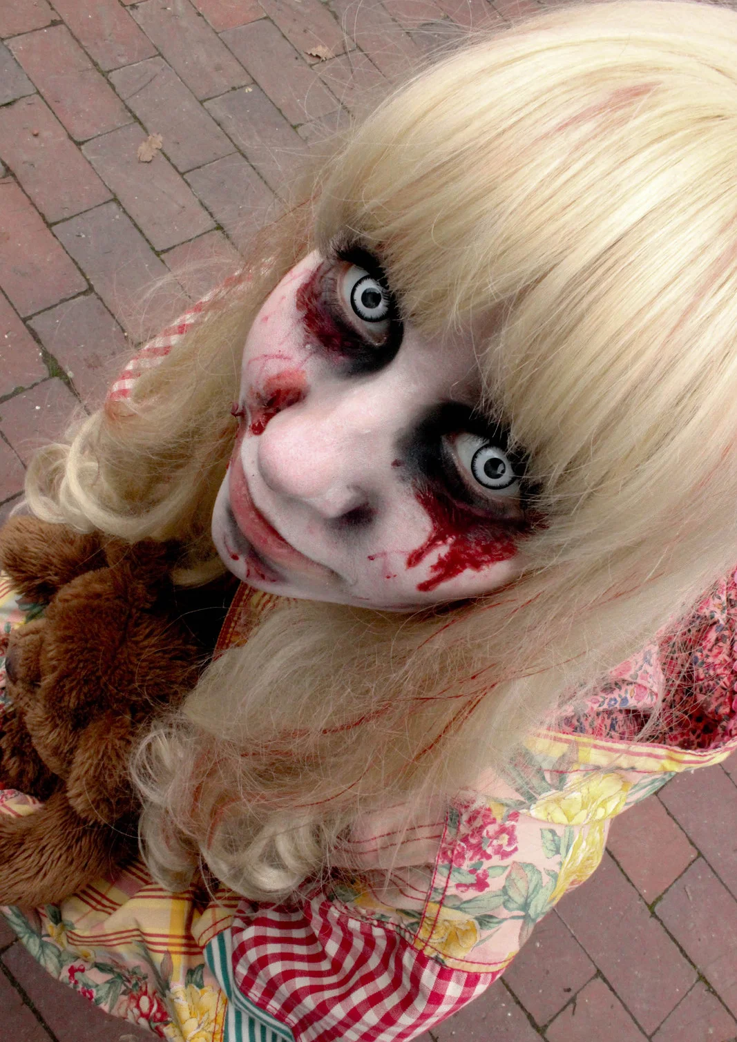 Cosplay-Cover: Zombie Mädchen