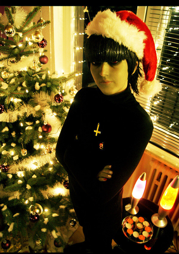 Cosplay-Cover: Murdoc Niccals [Christmas Version]