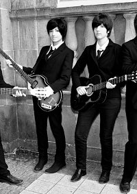 Cosplay-Cover: Ringo Starr (suit) [The Beatles]