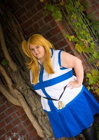 Cosplay-Cover: Lucy Heartfilia [B a s i c]