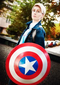 Cosplay-Cover: Steve Rogers [Avengers Academy]