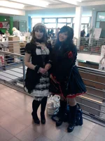 Cosplay-Cover: red-black Wa-Lolita