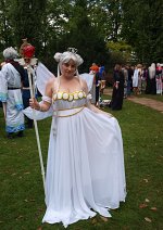 Cosplay-Cover: Neo Queen Serenity Crystal