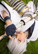 Cosplay-Cover: Tsurumaru Kuninaga