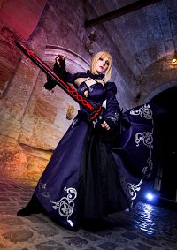 Cosplay-Cover: Artoria Pendragon [Saber ALTER]