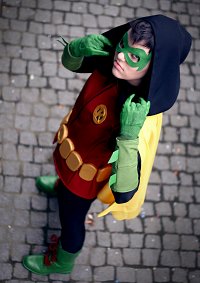 Cosplay-Cover: Robin V (Damian Wayne)