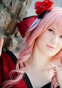 Cosplay-Cover: Megurine Luka [Project Diva Flower]