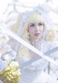 Cosplay-Cover: Elizabeth Midford -Battle Bride-