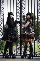 Cosplay-Cover: Golden Leo Punk Lolita