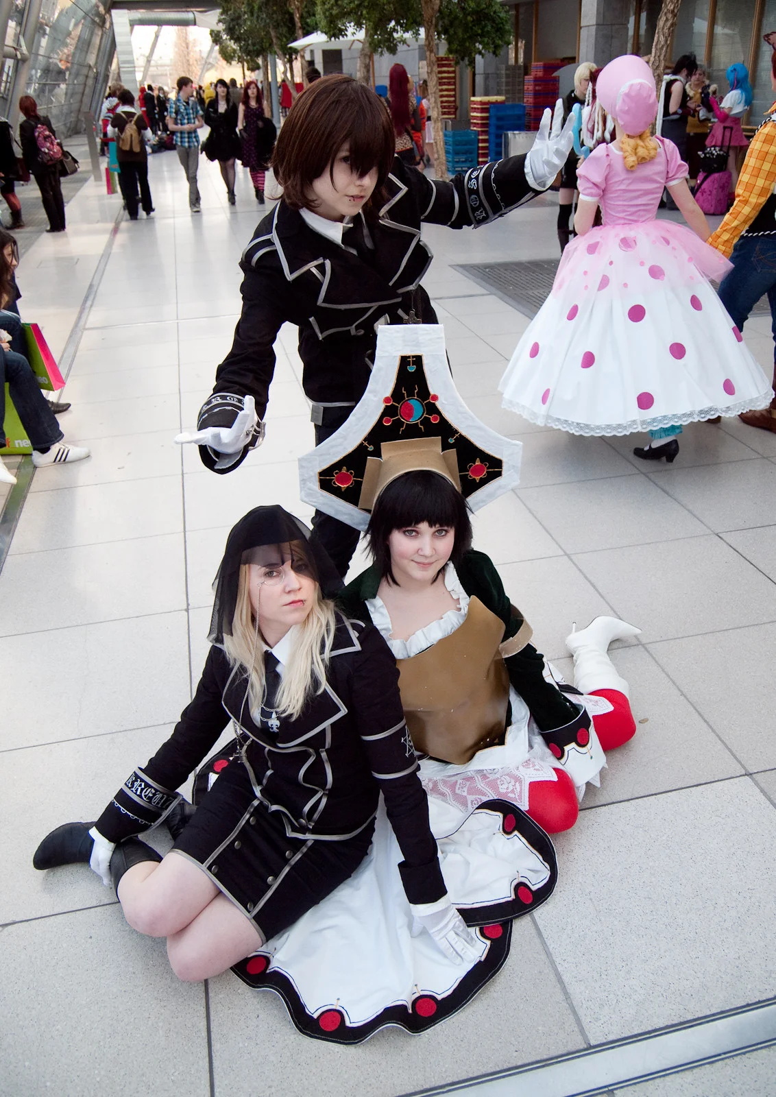 Cosplay-Cover: Seth Nightlord/Augusta Vradica
