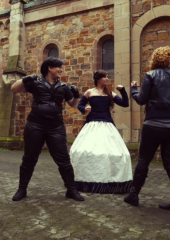 Cosplay-Cover: Theresa Gray