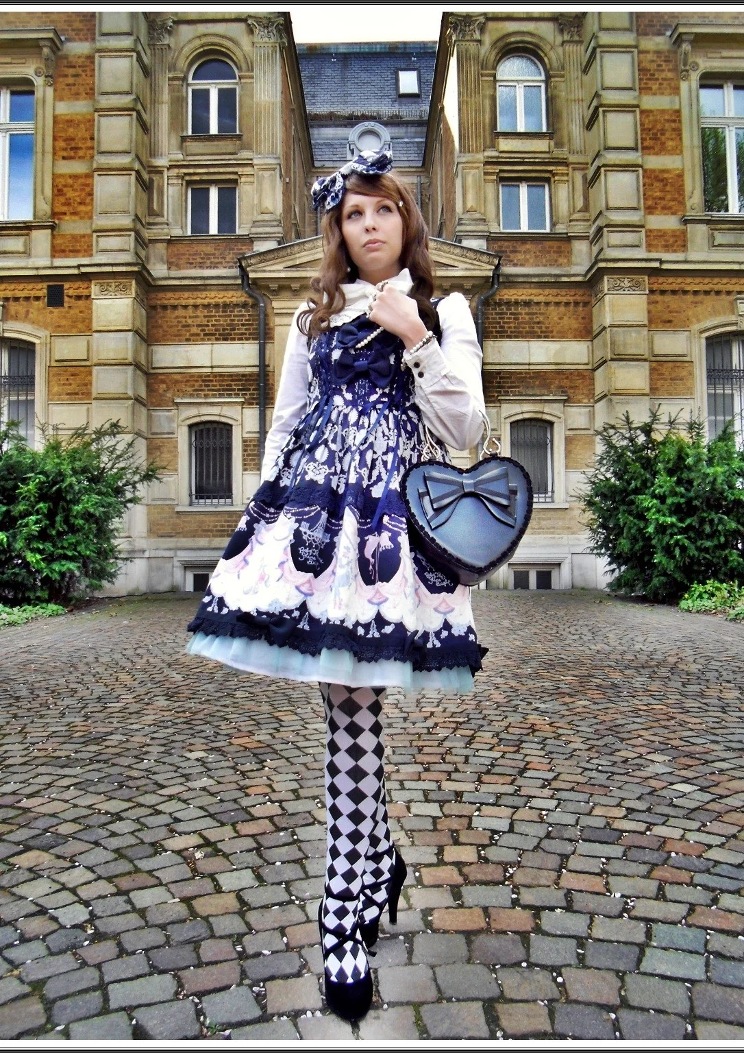 Cosplay-Cover: Btssb Zirkusäffchen