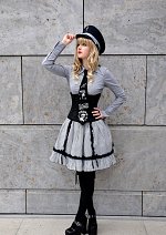 Cosplay-Cover: Military Lolita