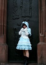 Cosplay-Cover: baby blue cape