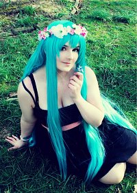 Cosplay-Cover: Miku Hatsune ~Just be Friends~