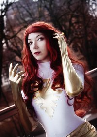 Cosplay-Cover: White Phoenix