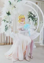 Cosplay-Cover: Ayase Eri 絢瀬絵里 Wedddling