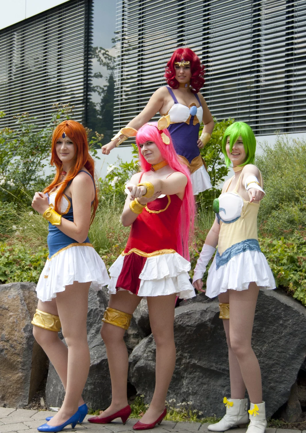 Cosplay-Cover: Engel Salvia - Wedding Peach