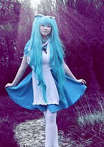 Cosplay-Cover: Miku Hatsune [Alice in Musicland]