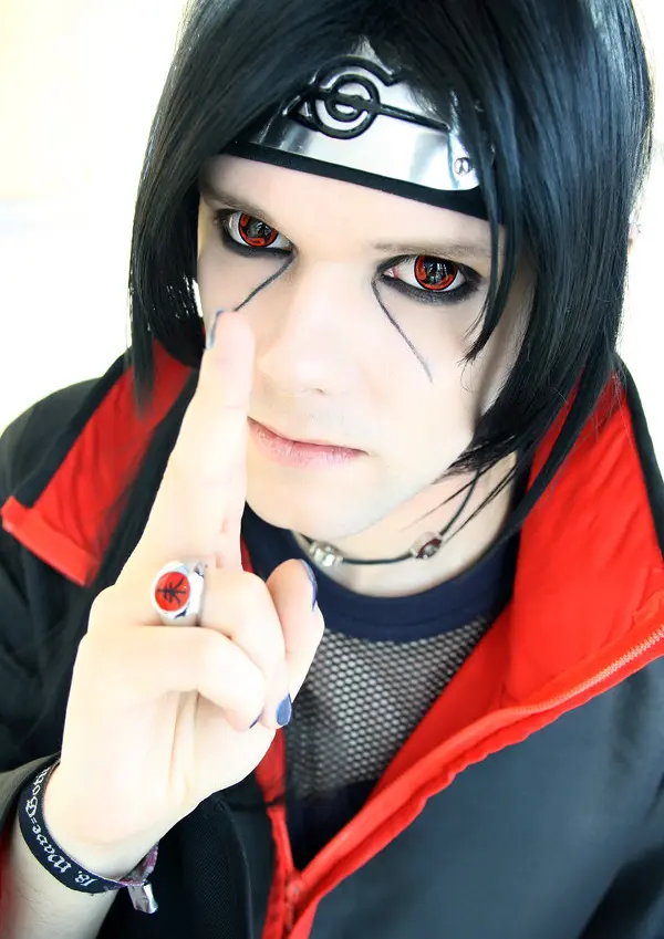Cosplay-Cover: Itachi [Karasu Bunshin no Jutsu]