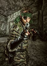 Cosplay-Cover: Naked Snake/Big Boss