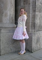 Cosplay-Cover: heart-striped Lolita