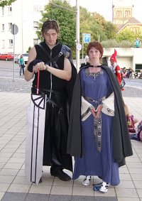 Cosplay-Cover: Cloud (ohne Perrücke)