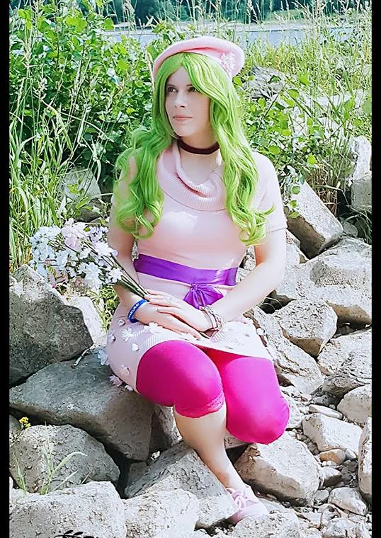 Cosplay-Cover: Monet (One Piece Treasure Cruise)