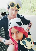 Cosplay-Cover: Team Skull Grunt