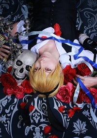 Cosplay-Cover: Gilgamesh [Bunny]