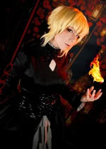 Cosplay-Cover: Saber Alter [casual/gothic lolita]