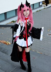 Cosplay-Cover: Krul Tepes