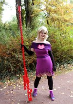 Cosplay-Cover: Roxy Lalonde (Knitted Dress/Crockercorp Rifle)