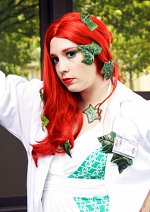 Cosplay-Cover: Poison Ivy (Nolan Movie Style)