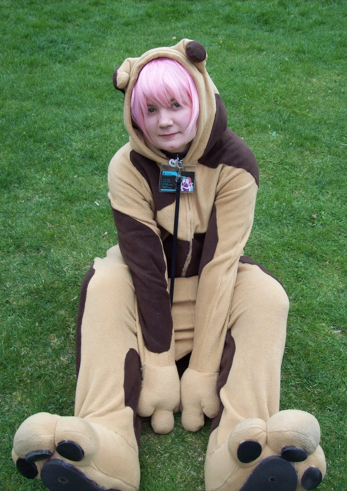 Cosplay-Cover: Shuichi Shindou (Hunde-Outfit)