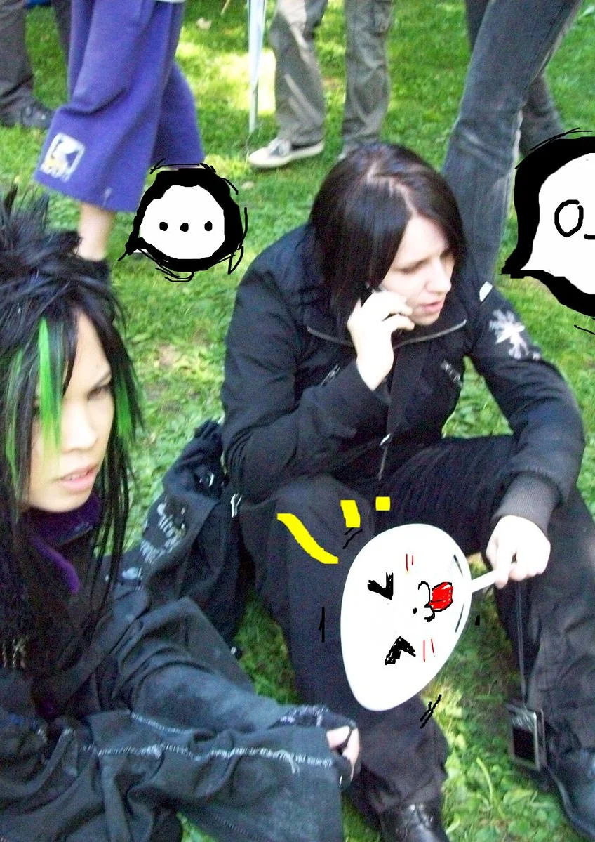 Cosplay-Cover: Fotograf-Zivil-Inkognito