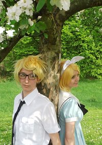 Cosplay-Cover: Len (Schuluniform)