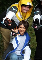 Cosplay-Cover: Lance (Lion-Hoodie)