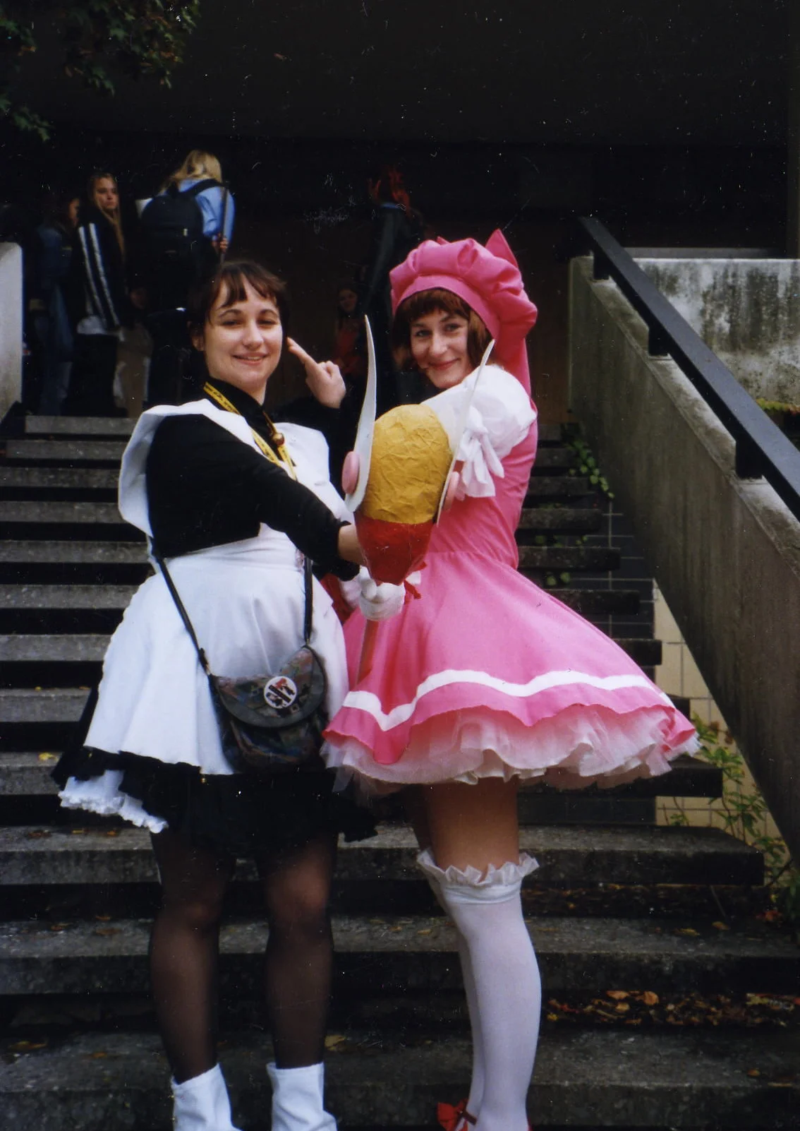 Cosplay-Cover: Sakura (Red Dress)