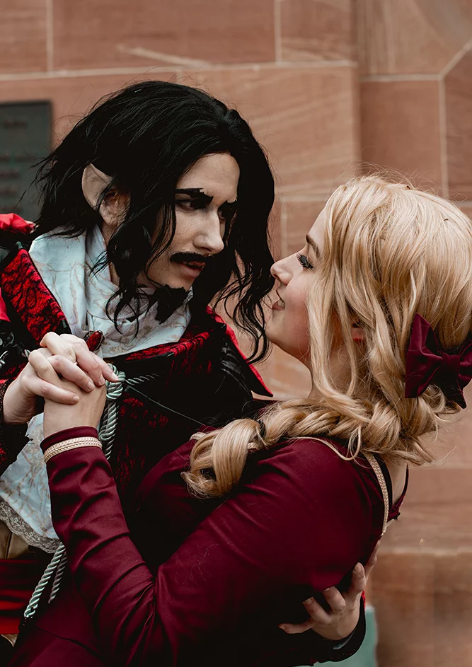 Cosplay-Cover: Lisa Tepes