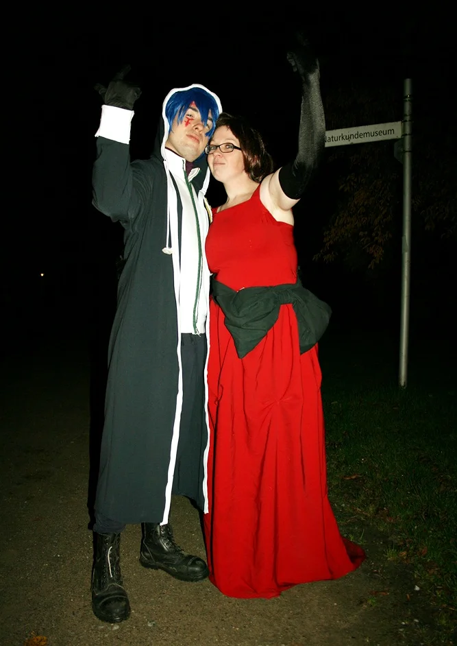 Cosplay-Cover: Hanji Zoé [Ballkleid]