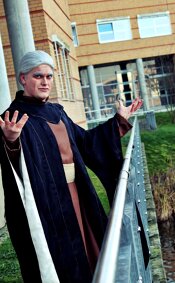 Cosplay-Cover: Oberster Kanzler Sheev Palpatine