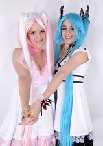 Cosplay-Cover: Sakura Miku  ~ World is ours