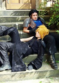 Cosplay-Cover: Cloud Strife [FF7 AC]