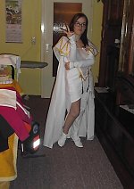 Cosplay-Cover: Urd [weißes Outfit]