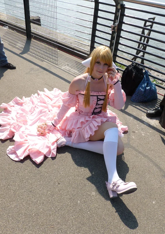 Cosplay-Cover: Chi~RosaKleid~